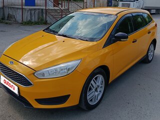 2015 Ford Focus III Рестайлинг, жёлтый, 590000 рублей, вид 5