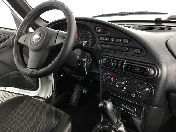 2015 Chevrolet Niva I Рестайлинг, белый - вид 19