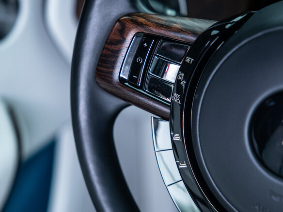 2018 Rolls-Royce Cullinan I (Series I), серый, 27900000 рублей - вид 13