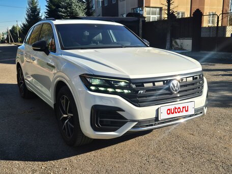 2019 Volkswagen Touareg III, белый, 4100000 рублей, вид 1
