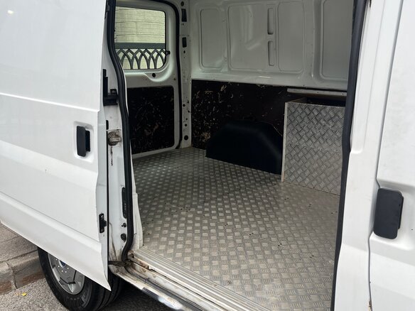 2013 Ford Transit, белый, 1100000 рублей - вид 22