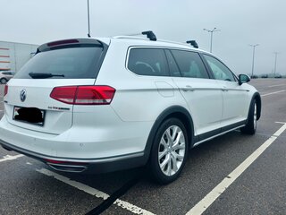 2017 Volkswagen Passat Alltrack B8, белый, 2100000 рублей, вид 3