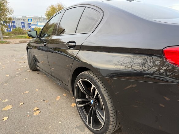 2020 BMW 5 серии 520d xDrive VII (G30/G31/G38), чёрный, 3300000 рублей - вид 4
