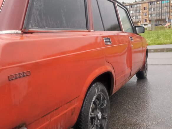 2005 Lada (ВАЗ) 2104 21047, красный - вид 12