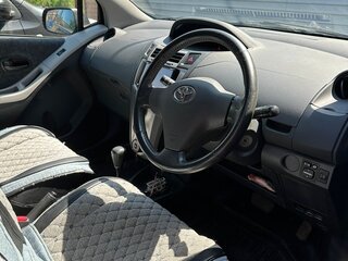 2010 Toyota Vitz II (XP90), чёрный, 750000 рублей, вид 5