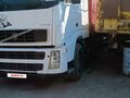 2003 Volvo FH, белый, 2700000 рублей - вид 2