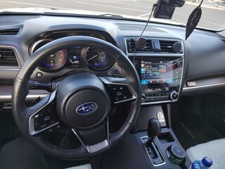 2018 Subaru Outback V Рестайлинг, белый, 2700000 рублей, вид 5