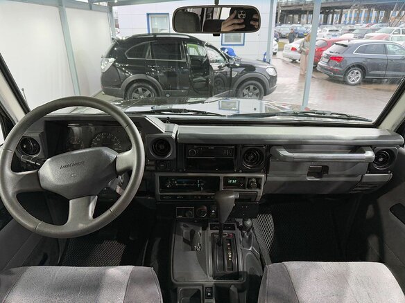 1993 Toyota Land Cruiser 70 Series, коричневый, 7499000 рублей - вид 13