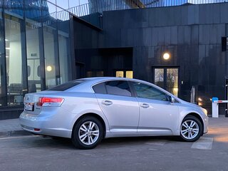 2010 Toyota Avensis III, серебристый, 810000 рублей, вид 5