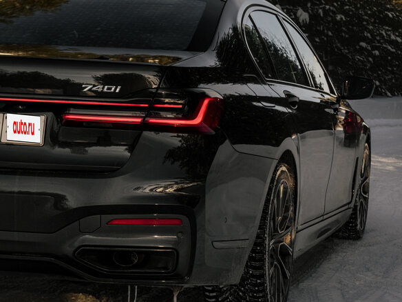 2021 BMW 7 серии 740i VI (G11/G12) Рестайлинг, чёрный, 5800000 рублей - вид 7