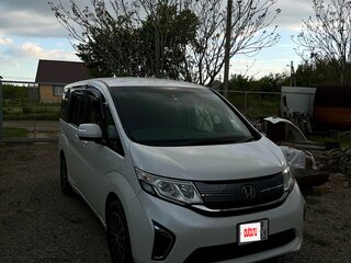 2018 Honda Stepwgn V Рестайлинг, белый, 2300000 рублей, вид 2