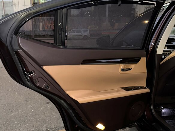 2015 Lexus ES 250 VI Рестайлинг, коричневый, 2650000 рублей - вид 17