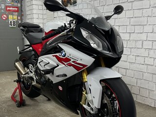 2017 BMW S 1000 RR, белый, 1595000 рублей, вид 1