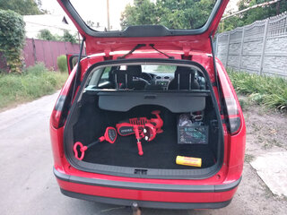 2005 Ford Focus II, красный, 590000 рублей, вид 3