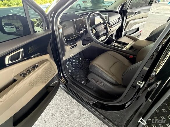 2024 Kia Carnival IV Рестайлинг, чёрный, 4714000 рублей - вид 5