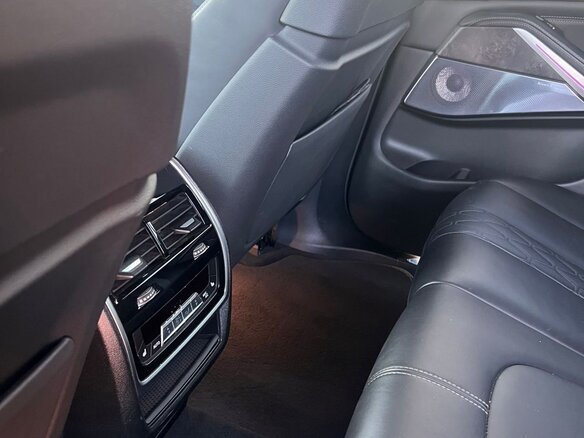 2020 BMW X5 30d IV (G05/G18), чёрный, 8700000 рублей - вид 7