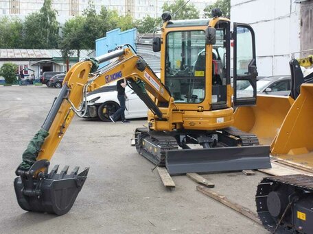2024 XCMG XE35, жёлтый, 3800000 рублей, вид 1
