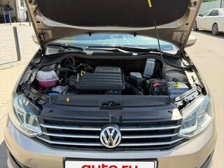 2018 Volkswagen Polo V Рестайлинг, бежевый, 1050000 рублей, вид 4