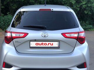 2019 Toyota Vitz III (XP130) Рестайлинг 2, серый, 1000000 рублей, вид 3