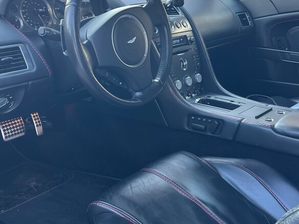2007 Aston Martin V8 Vantage III, белый, 5100000 рублей - вид 13