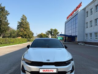 2021 Kia K5 III, белый, 2350000 рублей, вид 1