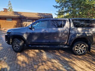 2016 Toyota Hilux VIII, серый, 5300000 рублей, вид 4