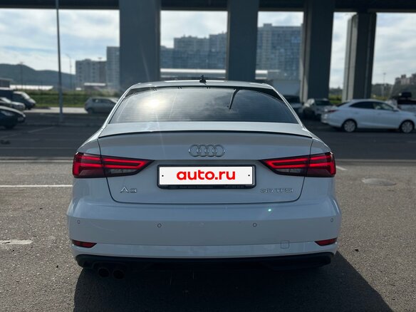 2018 Audi A3 III (8V) Рестайлинг, белый, 1650000 рублей - вид 3