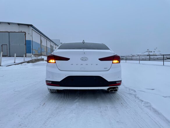 2019 Hyundai Avante N Line VI Рестайлинг, белый, 2350000 рублей - вид 5