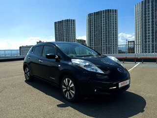 2016 Nissan Leaf 30kWh I (ZE0/AZE0), чёрный, 900000 рублей, вид 1
