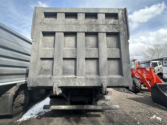 2022 Shacman (Shaanxi) SX3318, красный, 1558000 рублей - вид 5