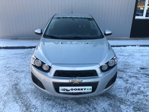 2015 Chevrolet Aveo II, серебристый - вид 2