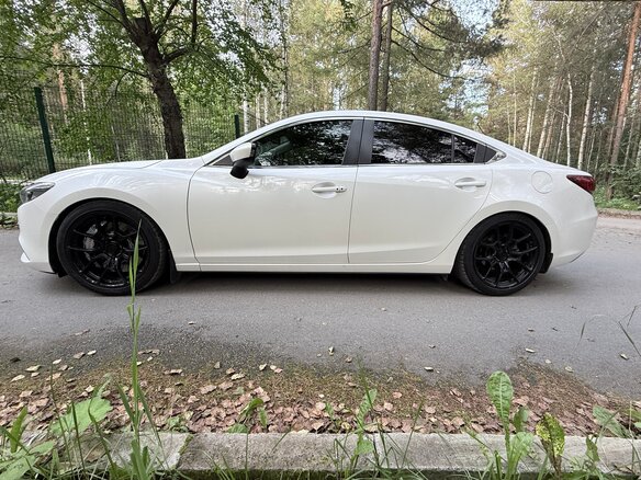 2016 Mazda 6 III (GJ) Рестайлинг, белый, 2600000 рублей - вид 9