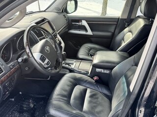 2013 Toyota Land Cruiser 200 Series Рестайлинг 1, чёрный, 4200000 рублей, вид 5