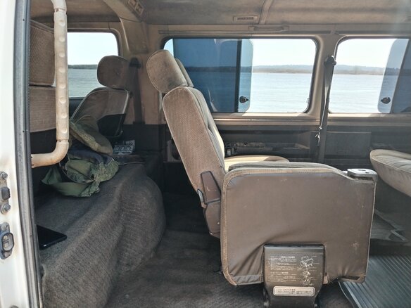 1990 Mitsubishi Delica III, белый, 500000 рублей - вид 13