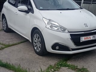 2019 Peugeot 208 I Рестайлинг, белый, 970000 рублей, вид 1