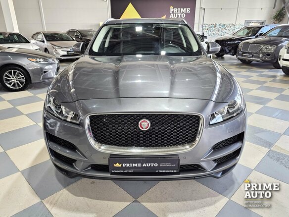 2018 Jaguar F-Pace I, серый - вид 1