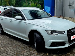 2017 Audi A6 IV (C7) Рестайлинг, белый, 2200000 рублей, вид 3