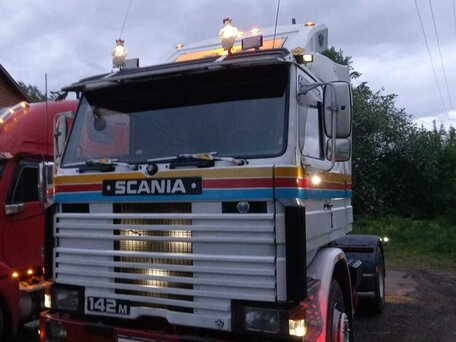 1981 Scania 4-Series, белый, 900000 рублей, вид 3
