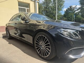 2020 Mercedes-Benz E-Класс 250 V (W213, S213, C238), чёрный, 3500000 рублей, вид 1