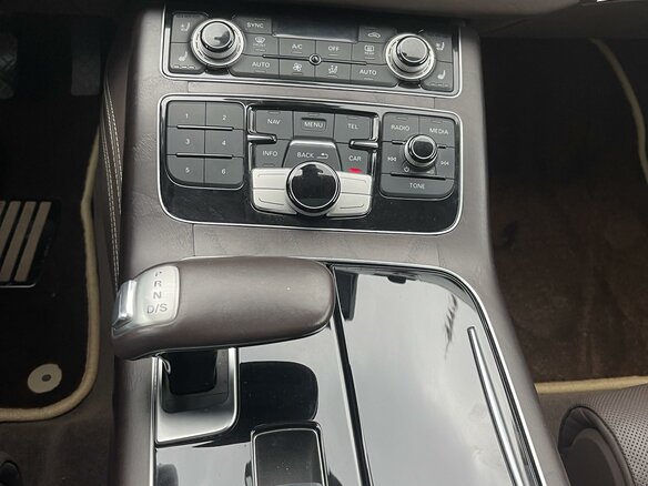 2016 Audi A8 Long III (D4) Рестайлинг, чёрный, 3300000 рублей - вид 30
