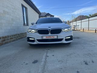 2018 BMW 5 серии 520d xDrive VII (G30/G31/G38), белый, 4000000 рублей, вид 1