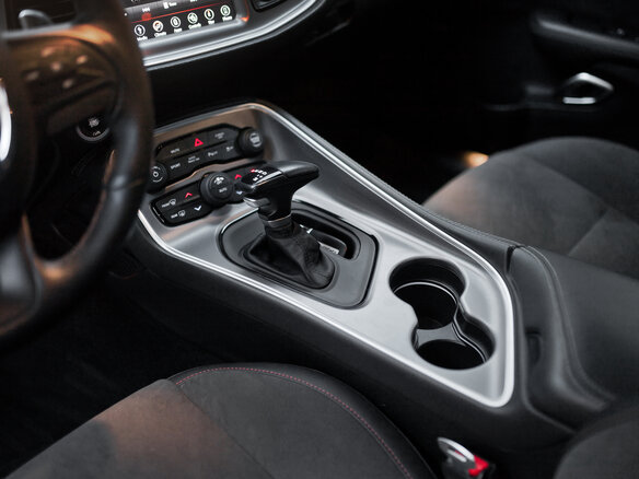 2019 Dodge Challenger III Рестайлинг 2, серебристый - вид 17