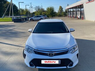 2015 Toyota Camry VII (XV50) Рестайлинг, белый, 1685000 рублей, вид 5
