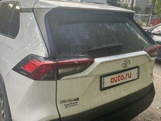 2021 Toyota RAV4 V (XA50), белый, 3000000 рублей, вид 3