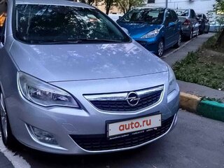 2011 Opel Astra J, серебристый, 650000 рублей, вид 1