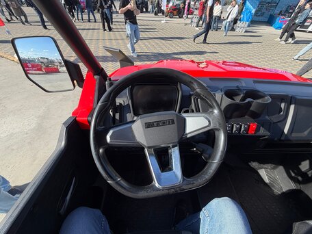 2026 Loncin UWolf 1000, красный, 1696000 рублей, вид 5