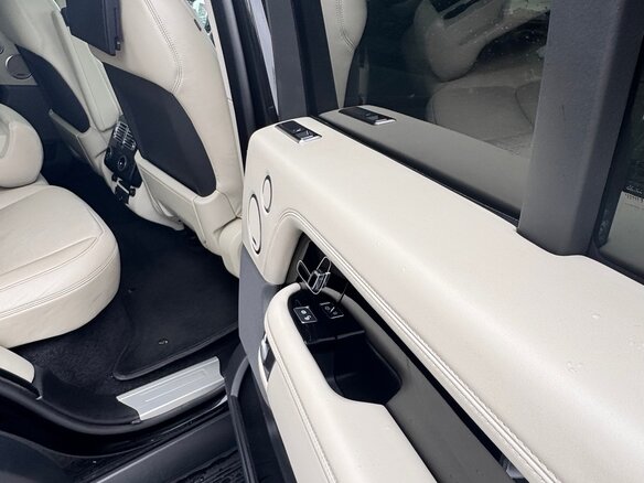 2018 Land Rover Range Rover IV Рестайлинг, чёрный, 4900000 рублей - вид 14