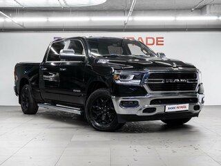 2019 Ram 1500 Crew Cab V, чёрный, 6700000 рублей, вид 3