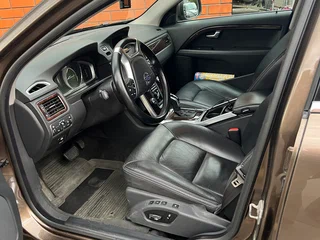 2013 Volvo XC70 II Рестайлинг, коричневый, 2070000 рублей, вид 5
