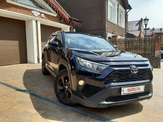 2022 Toyota RAV4 V (XA50), чёрный, 3900000 рублей, вид 4